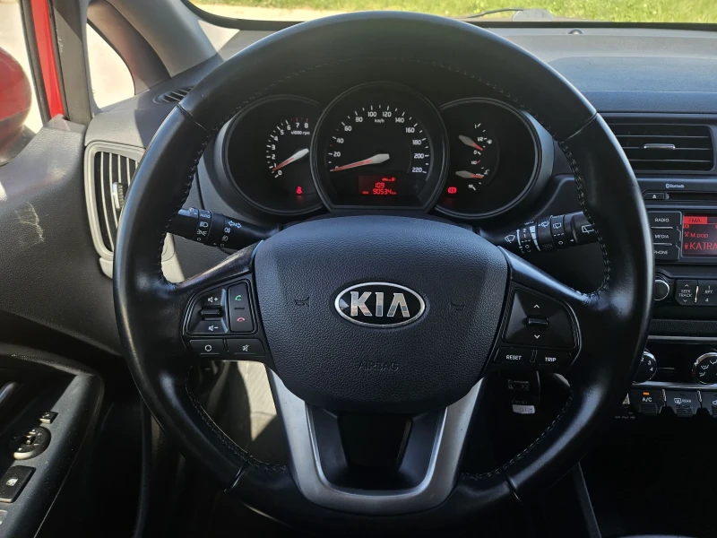 Kia Rio 1.4i SWISS EDITION 90000km!!, снимка 12 - Автомобили и джипове - 47648006