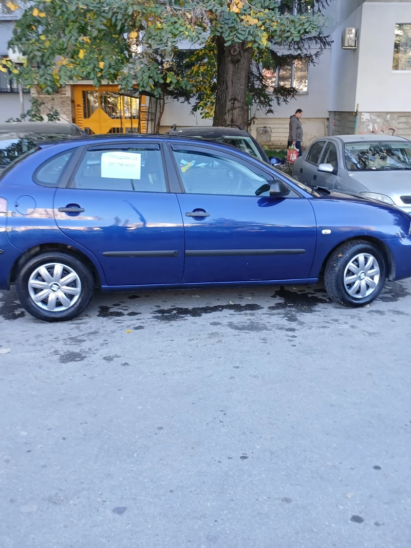 Seat Ibiza, снимка 1 - Автомобили и джипове - 48325944