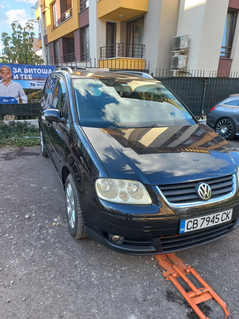 VW Touran, снимка 1 - Автомобили и джипове - 49476421