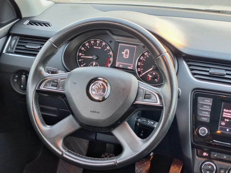 Skoda Octavia 2.0 TDI, снимка 15 - Автомобили и джипове - 47914172