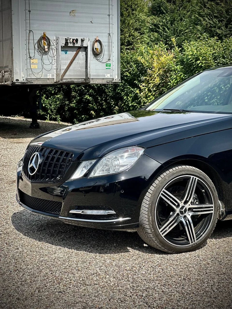 Mercedes-Benz E 500 Luxury4MATIC  ПАНОРАМА , снимка 4 - Автомобили и джипове - 52672292