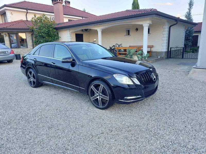 Mercedes-Benz E 500 Luxury4MATIC  ПАНОРАМА 