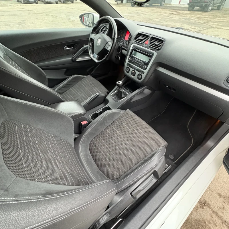 VW Scirocco, снимка 8 - Автомобили и джипове - 50092228