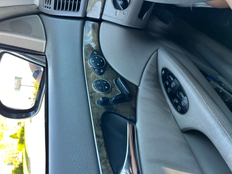 Mercedes-Benz E 320 E320 Benzin, снимка 8 - Автомобили и джипове - 52854470