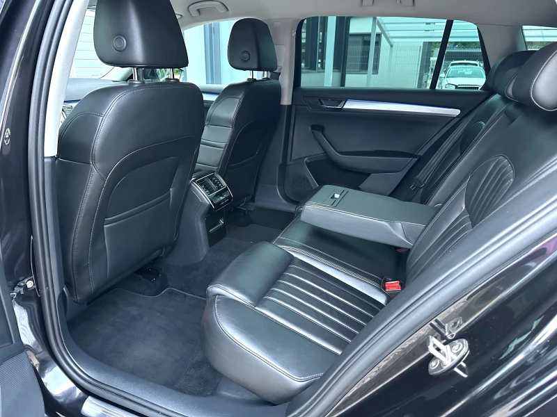 Skoda Superb 2.0TDI AVTOMAT FULL, снимка 9 - Автомобили и джипове - 52200715