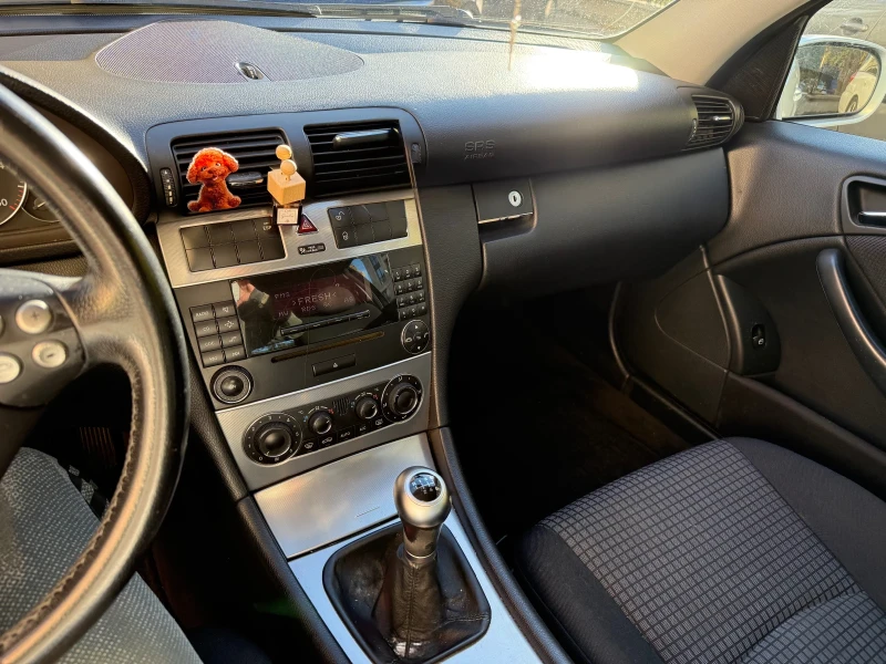 Mercedes-Benz C 200 CDI Coupe, снимка 10 - Автомобили и джипове - 52319052
