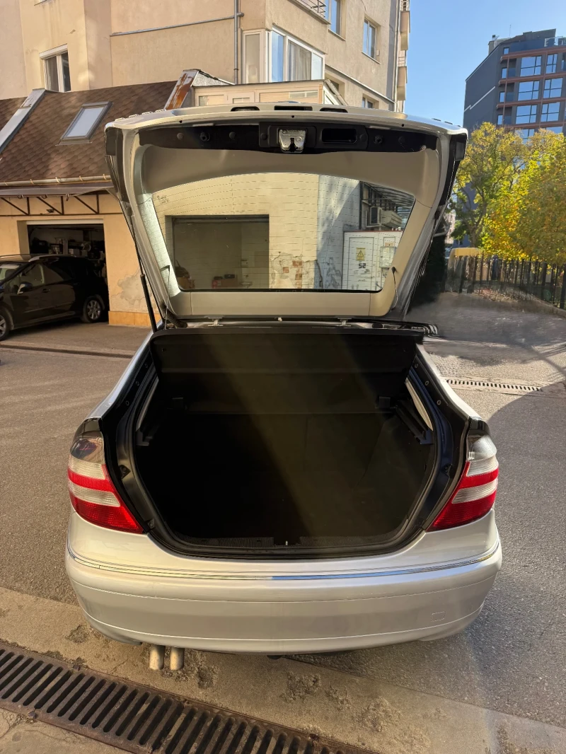 Mercedes-Benz C 200 CDI Coupe, снимка 5 - Автомобили и джипове - 52319052
