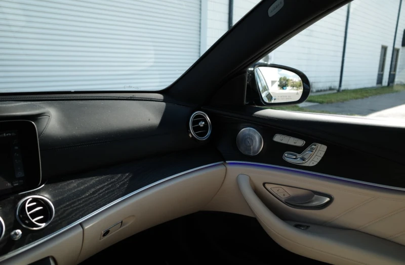 Mercedes-Benz E 63 AMG * CARFAX * БЕЗ ПЪРВОНАЧАЛНА ВНОСКА, снимка 14 - Автомобили и джипове - 52815138