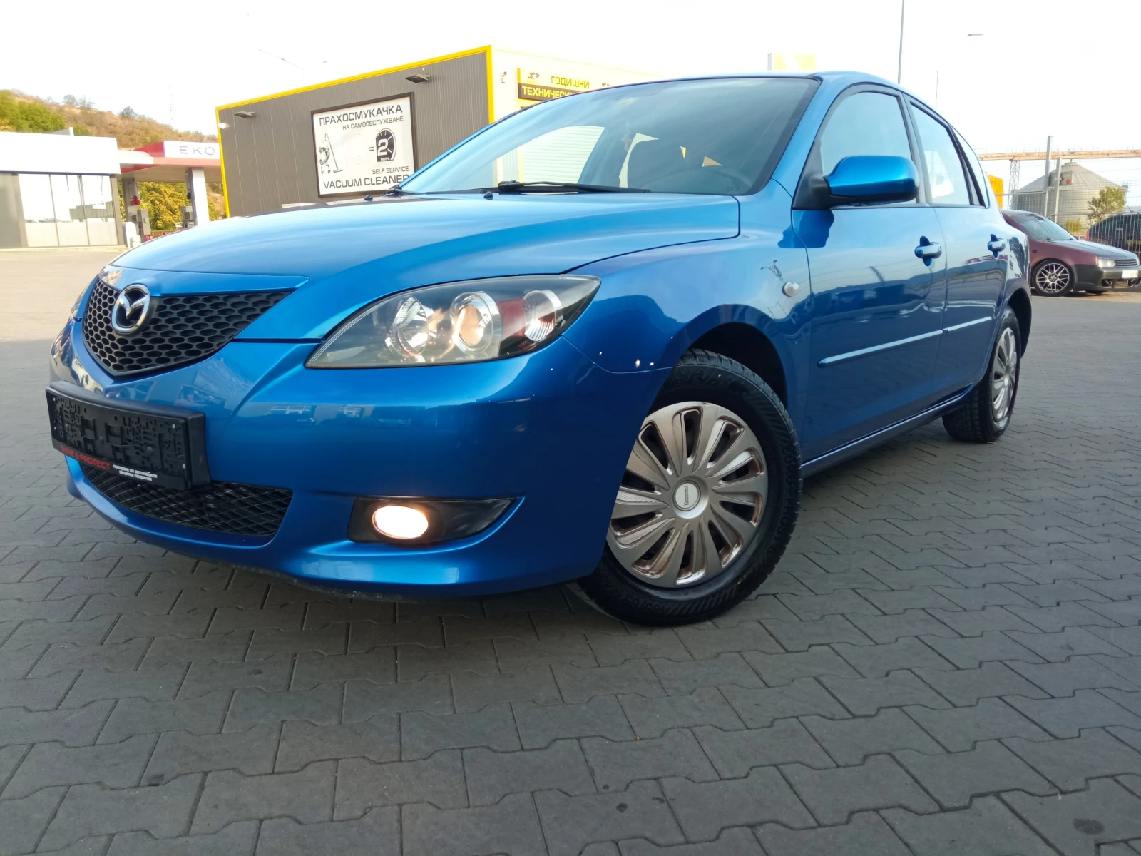 Mazda 3 1, 6i АВТОМАТИК - изображение 2