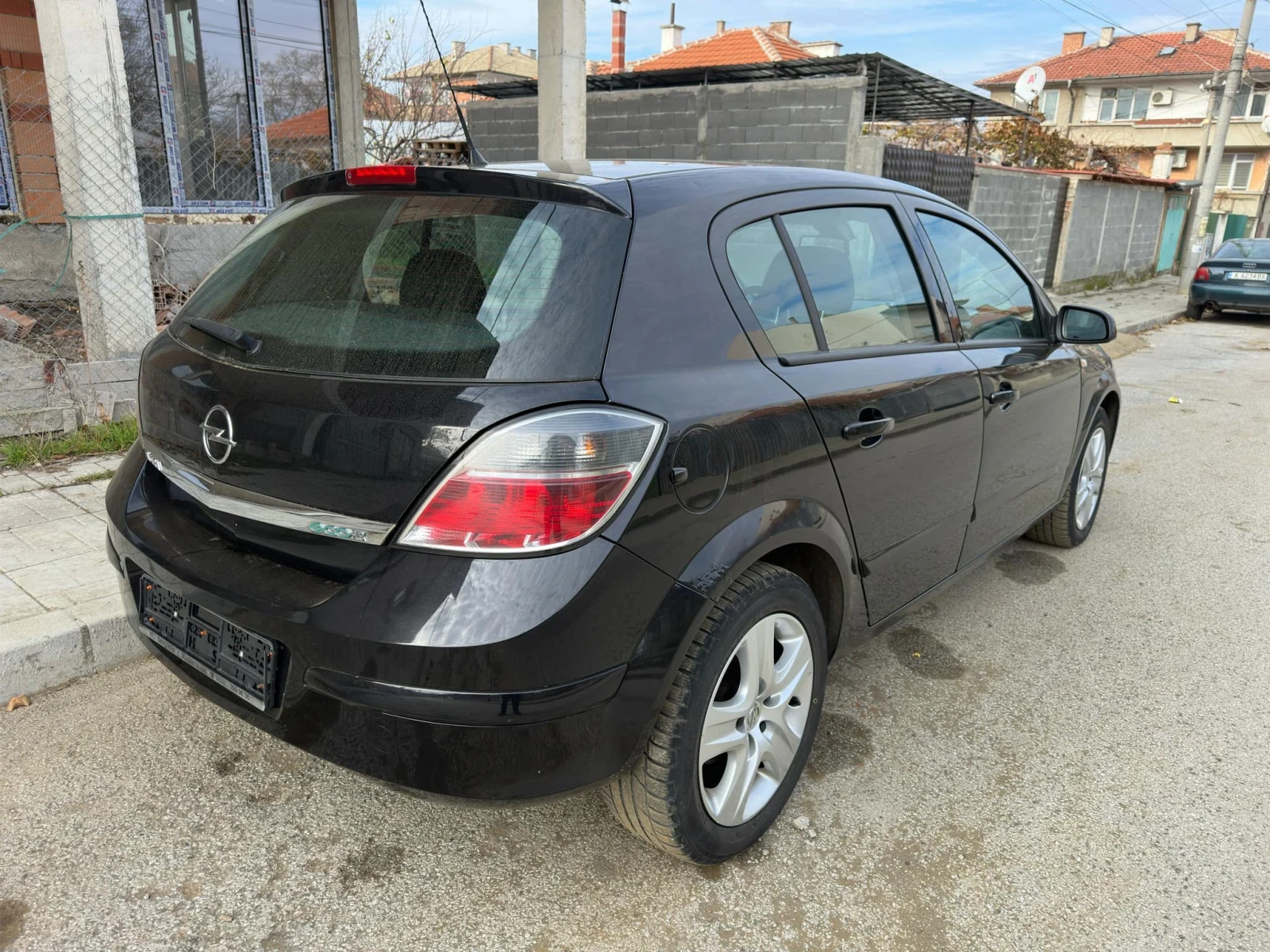 Opel Astra 1.4i 90HP EcoFlex - изображение 6