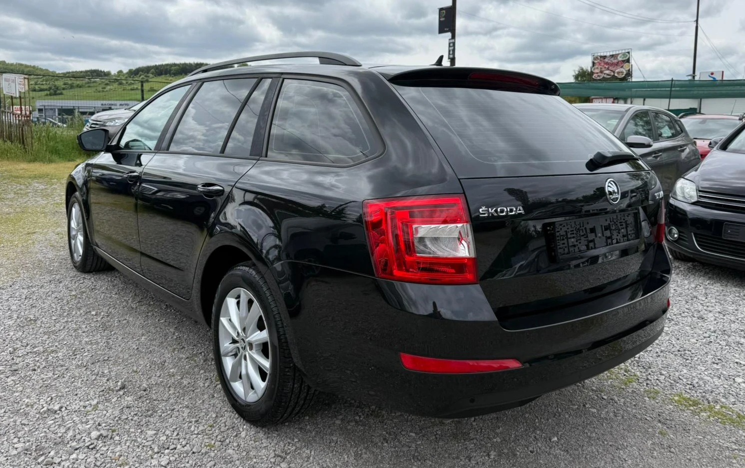 Skoda Octavia 1.6TDI* Euro6b* Нави* Дистроник* Камера* Led*  - изображение 5