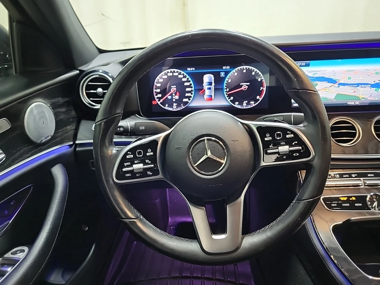 Mercedes-Benz E 450 * CARFAX * АВТО КРЕДИТ * ЦЕНА ДО БГ! - изображение 9