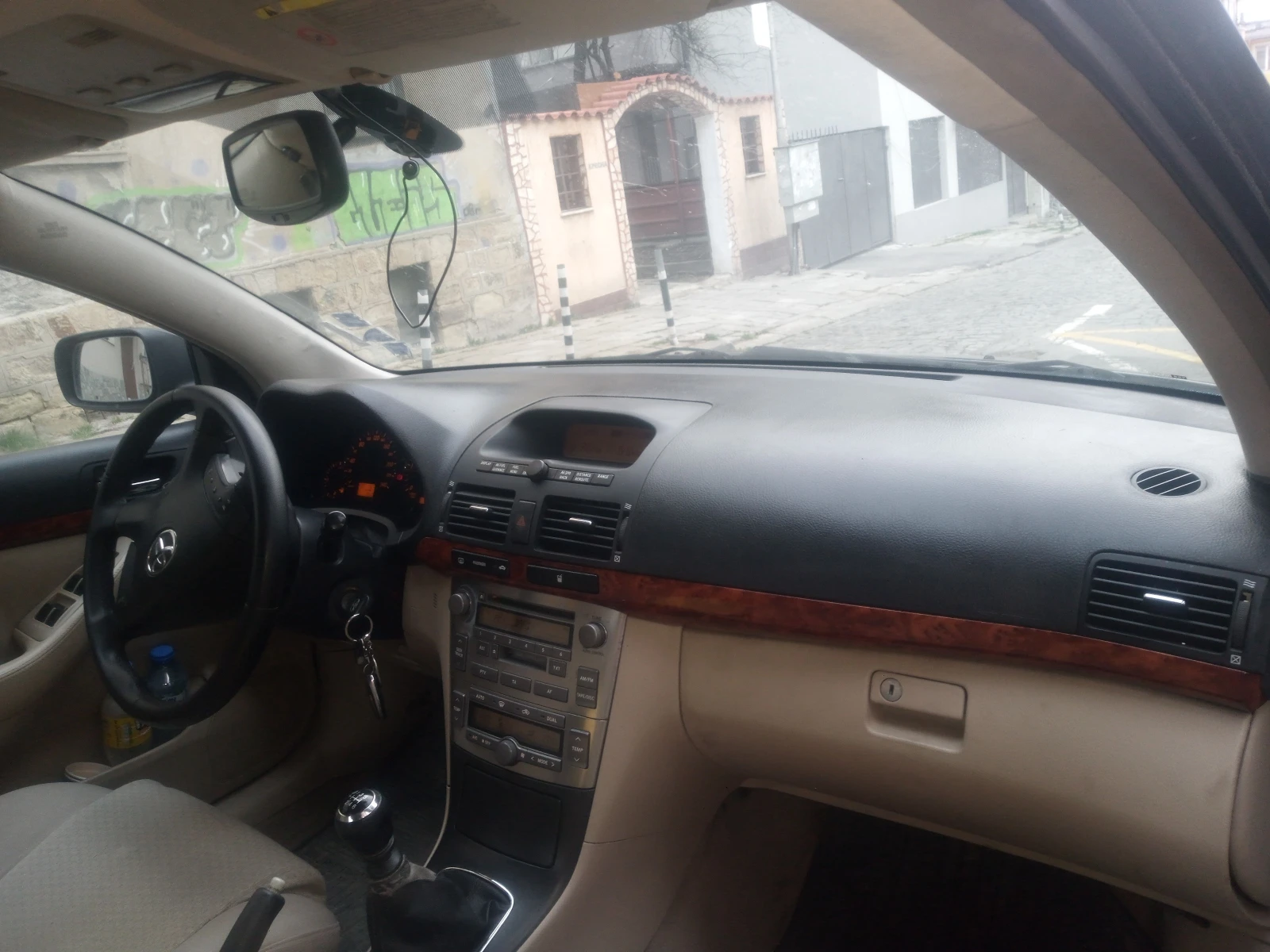 Toyota Avensis 2.2 D-4D - изображение 5