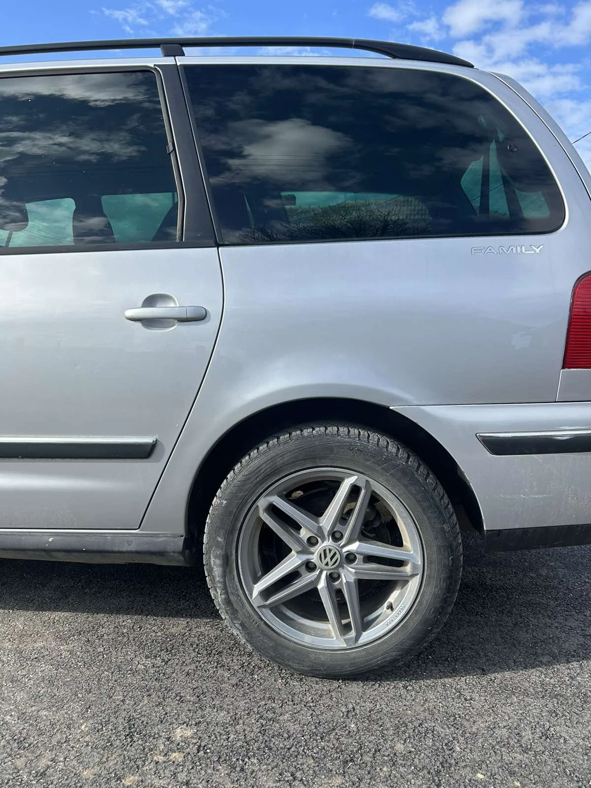 VW Sharan 1.9 TDI, снимка 4 - Автомобили и джипове - 54008961