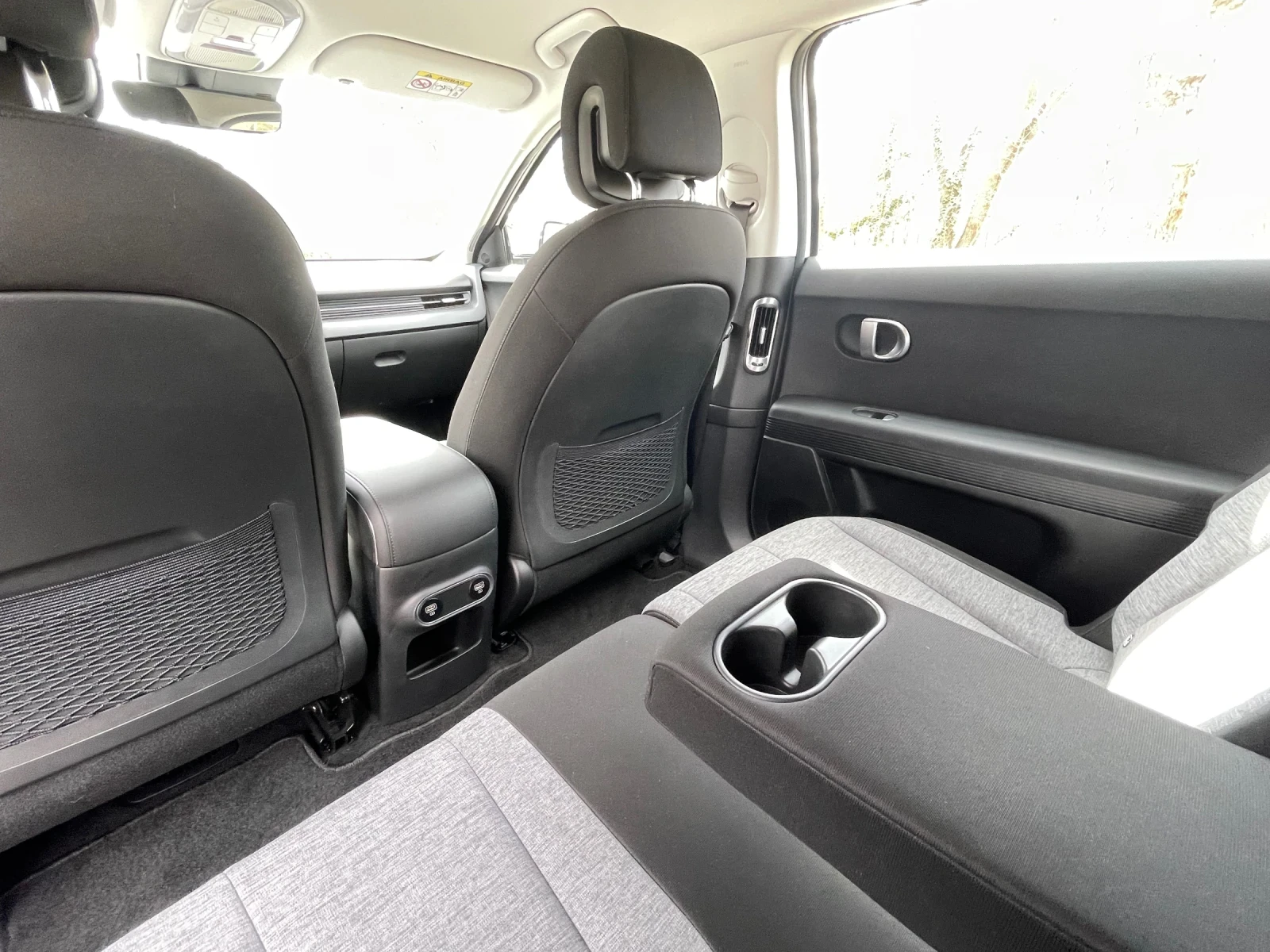 Hyundai Ioniq 5 AWD 325 к.с. | 77, 4 kWh | 13 660 км | Гаранция, снимка 12 - Автомобили и джипове - 54012335