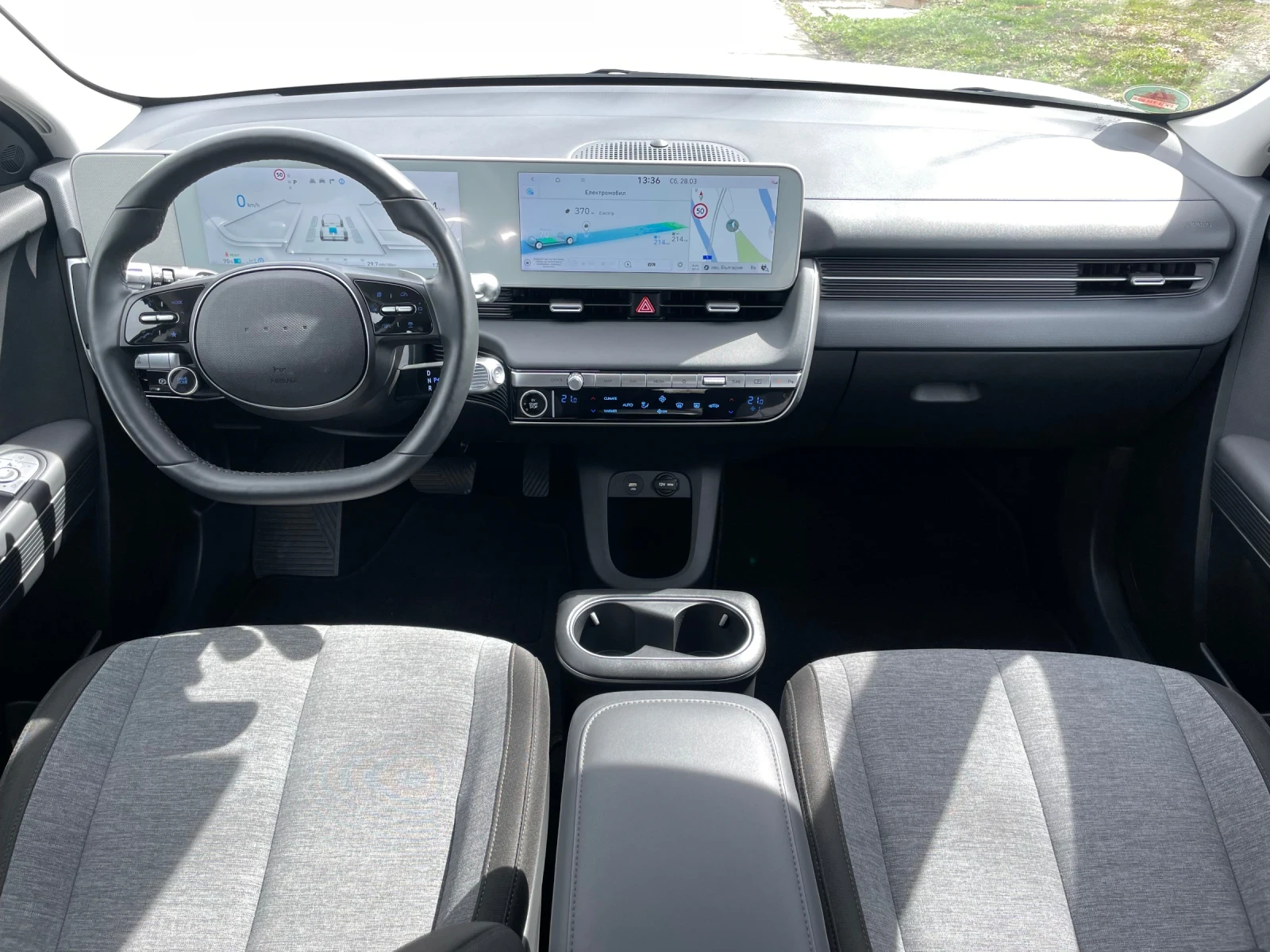 Hyundai Ioniq 5 AWD 325 к.с. | 77, 4 kWh | 13 660 км | Гаранция, снимка 10 - Автомобили и джипове - 54012335