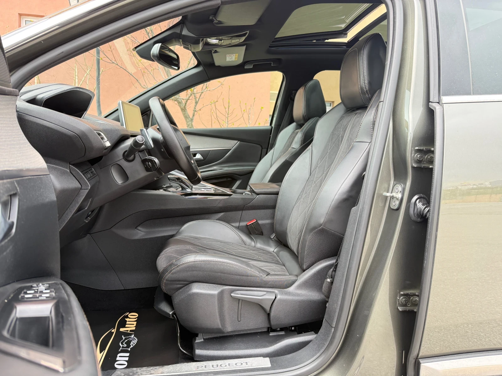 Peugeot 3008 GTline* KeyLess* 360CAM* М.Точка* АВТОПИЛОТ, снимка 7 - Автомобили и джипове - 54255258