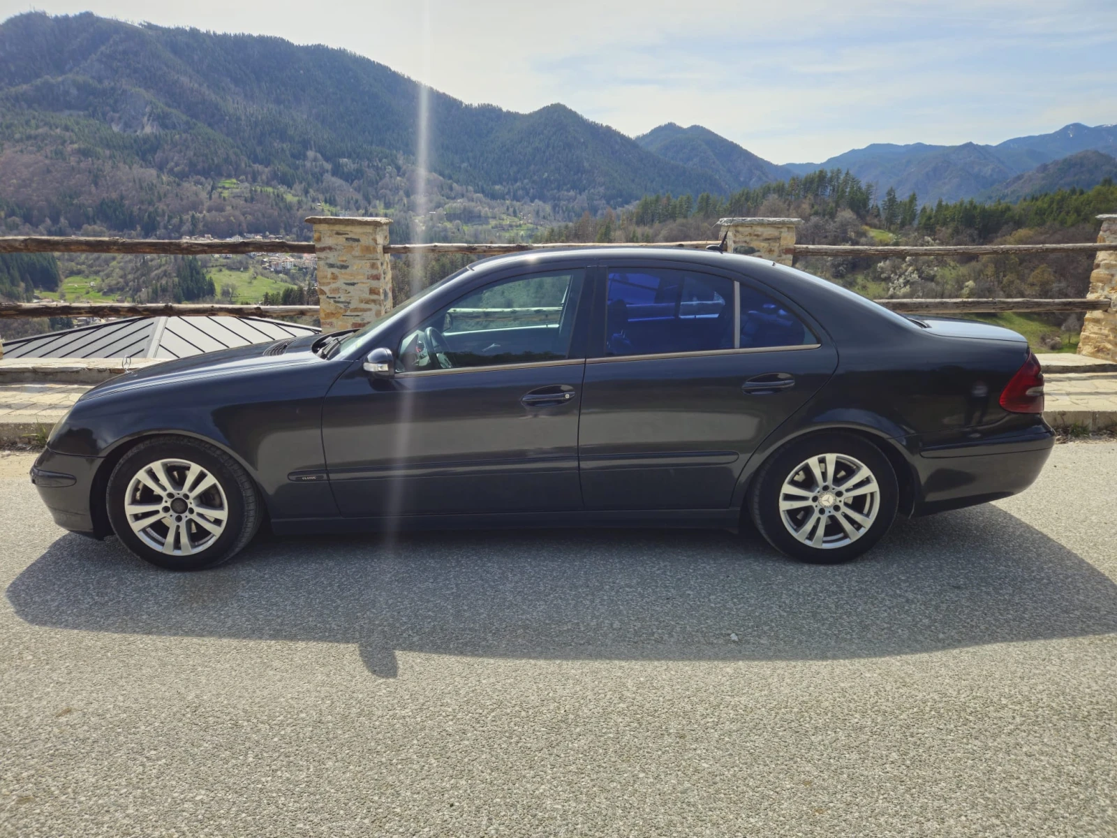 Mercedes-Benz E 200, снимка 7 - Автомобили и джипове - 54284960