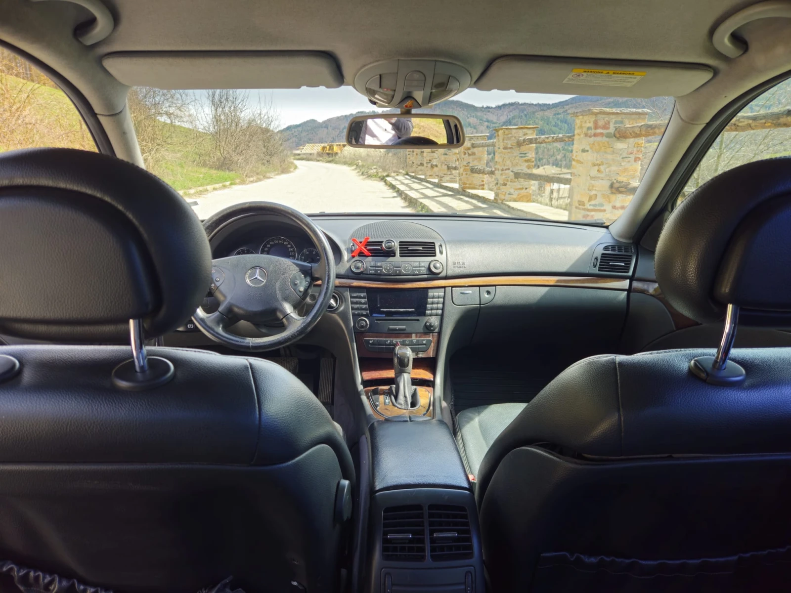 Mercedes-Benz E 200, снимка 10 - Автомобили и джипове - 54284960