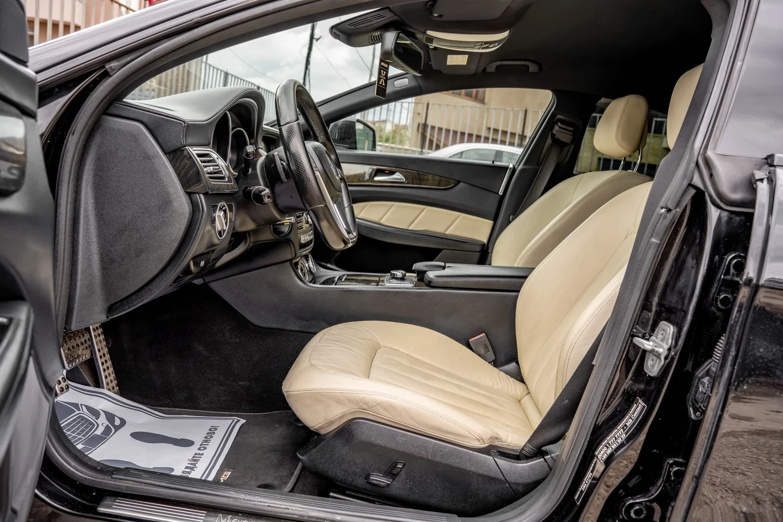 Mercedes-Benz CLS 350 CDI-AMG LINE-ПОДГРЕВ-LINE ASISST-FULL LED-TOP, снимка 11 - Автомобили и джипове - 54392191
