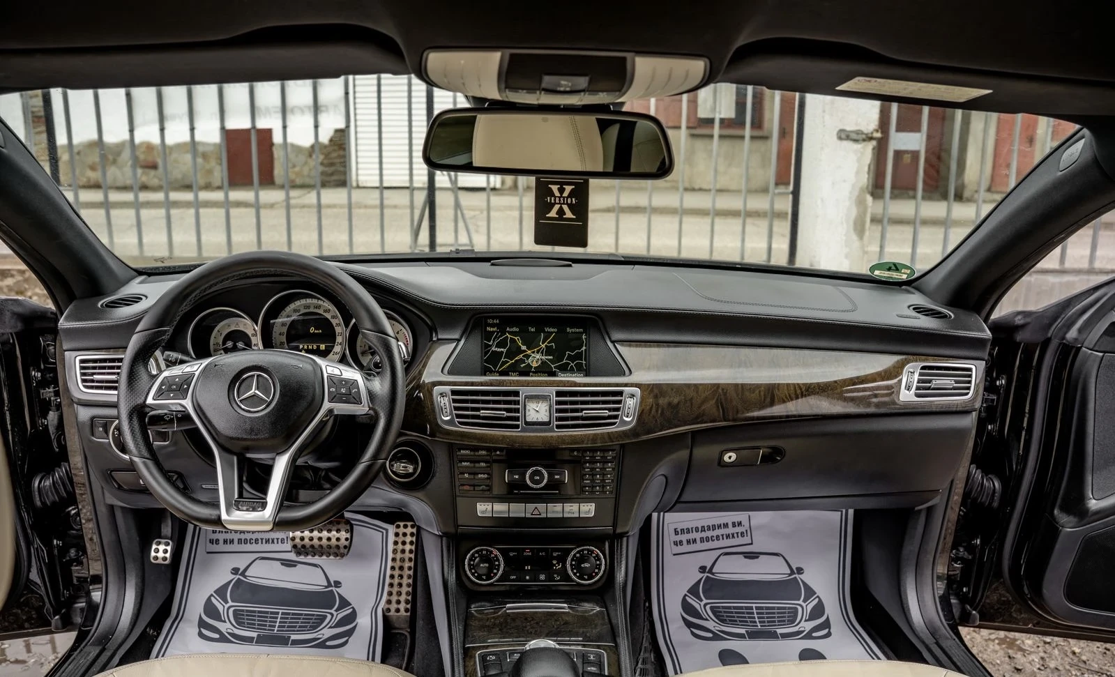 Mercedes-Benz CLS 350 CDI-AMG LINE-ПОДГРЕВ-LINE ASISST-FULL LED-TOP, снимка 10 - Автомобили и джипове - 54392191