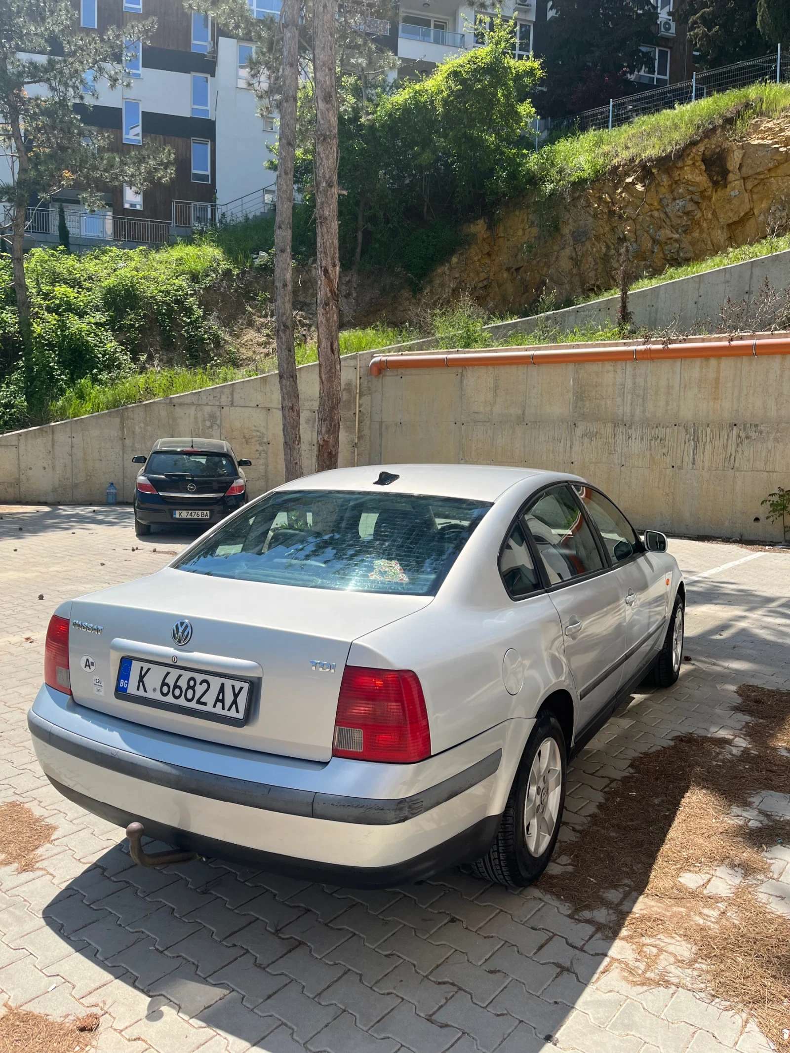 VW Passat, снимка 6 - Автомобили и джипове - 54491599