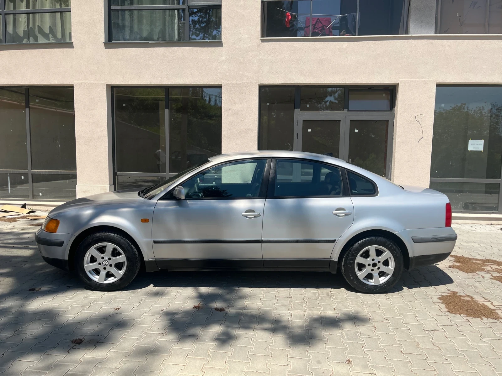 VW Passat, снимка 3 - Автомобили и джипове - 54491599