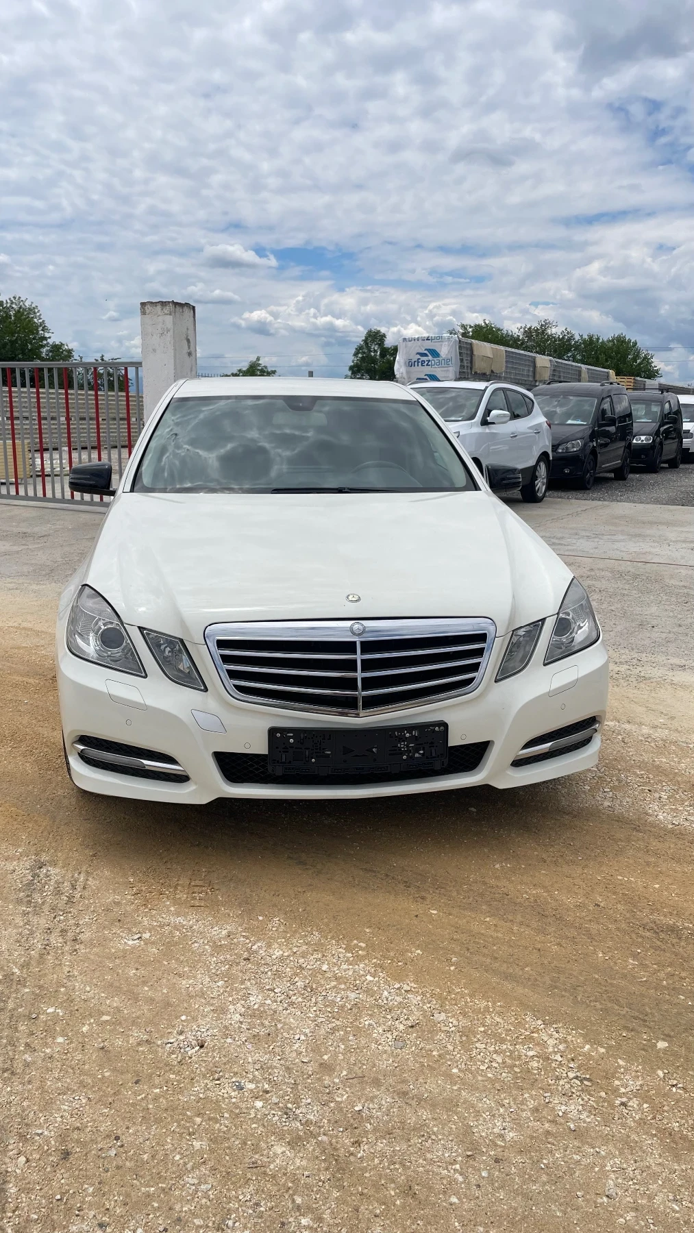 Mercedes-Benz E 220