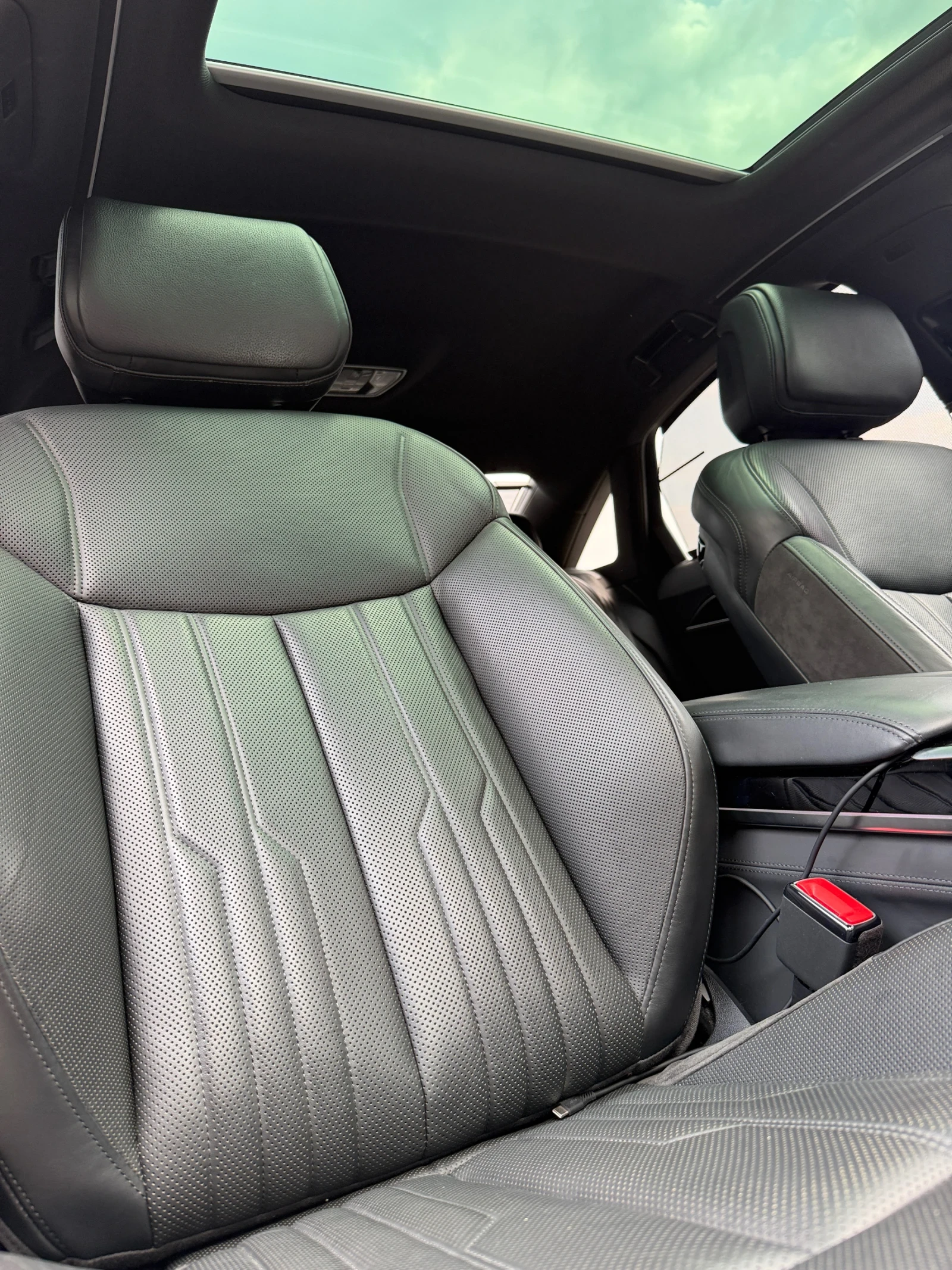 Audi A8 Бартер лизинг, снимка 11 - Автомобили и джипове - 55225935