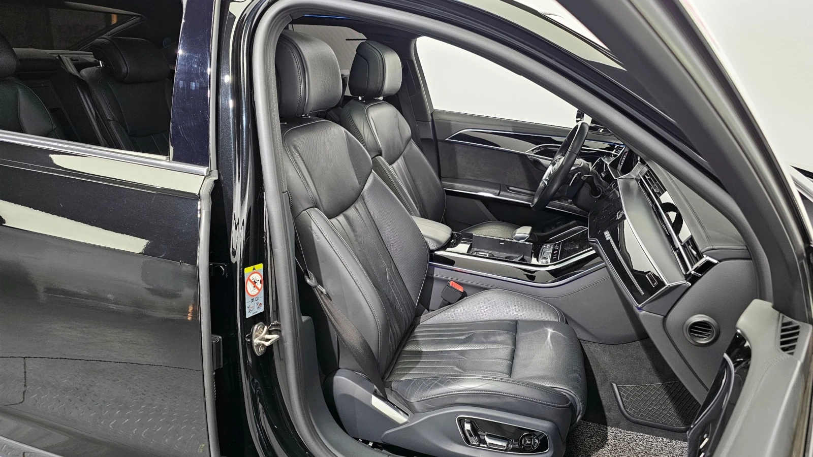 Audi A8 55* TFSI* quattro* Navi* PANO, снимка 9 - Автомобили и джипове - 55261768
