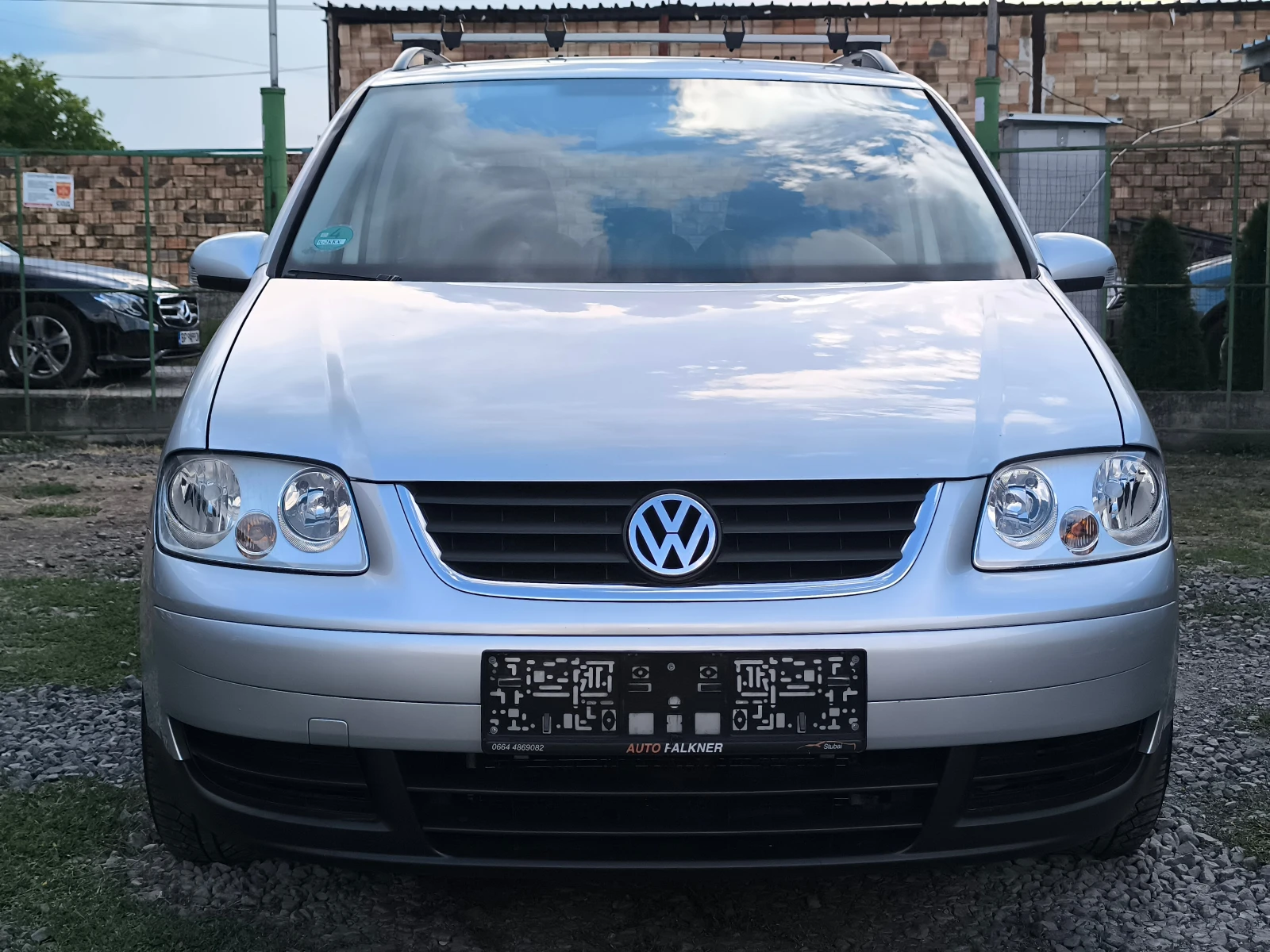 VW Touran -1.9TDI-105кс-6 -скорости-КЛИМАТИК-, снимка 8 - Автомобили и джипове - 55322841
