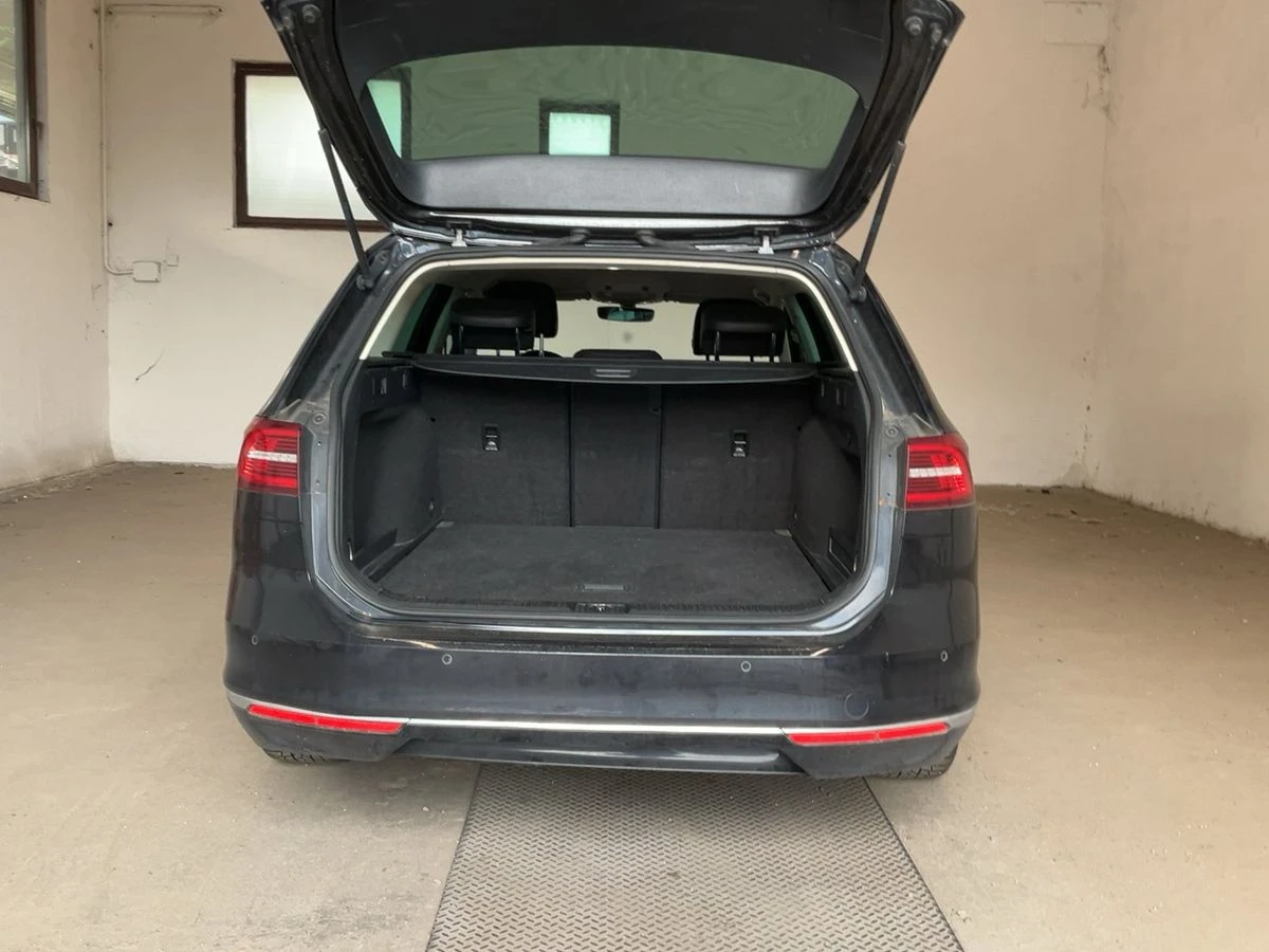 VW Passat 2.0TDI/HIGH LINE/DIGITAL  ОЧАКВАН ВНОС!!, снимка 11 - Автомобили и джипове - 55332107