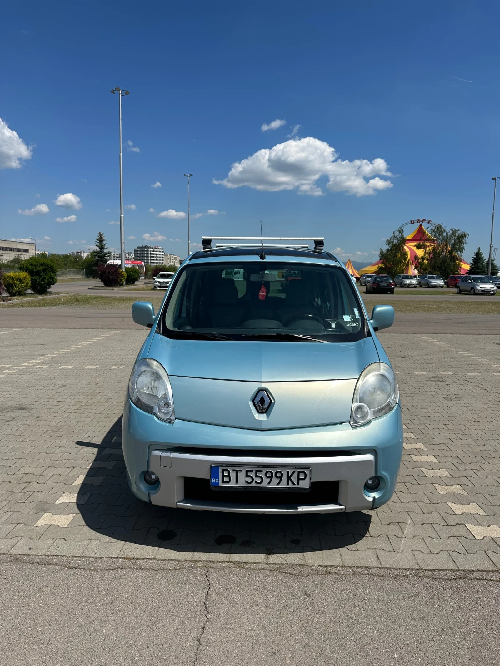 Renault Kangoo 1.6 ГАЗ автоматик, снимка 2 - Автомобили и джипове - 55942645