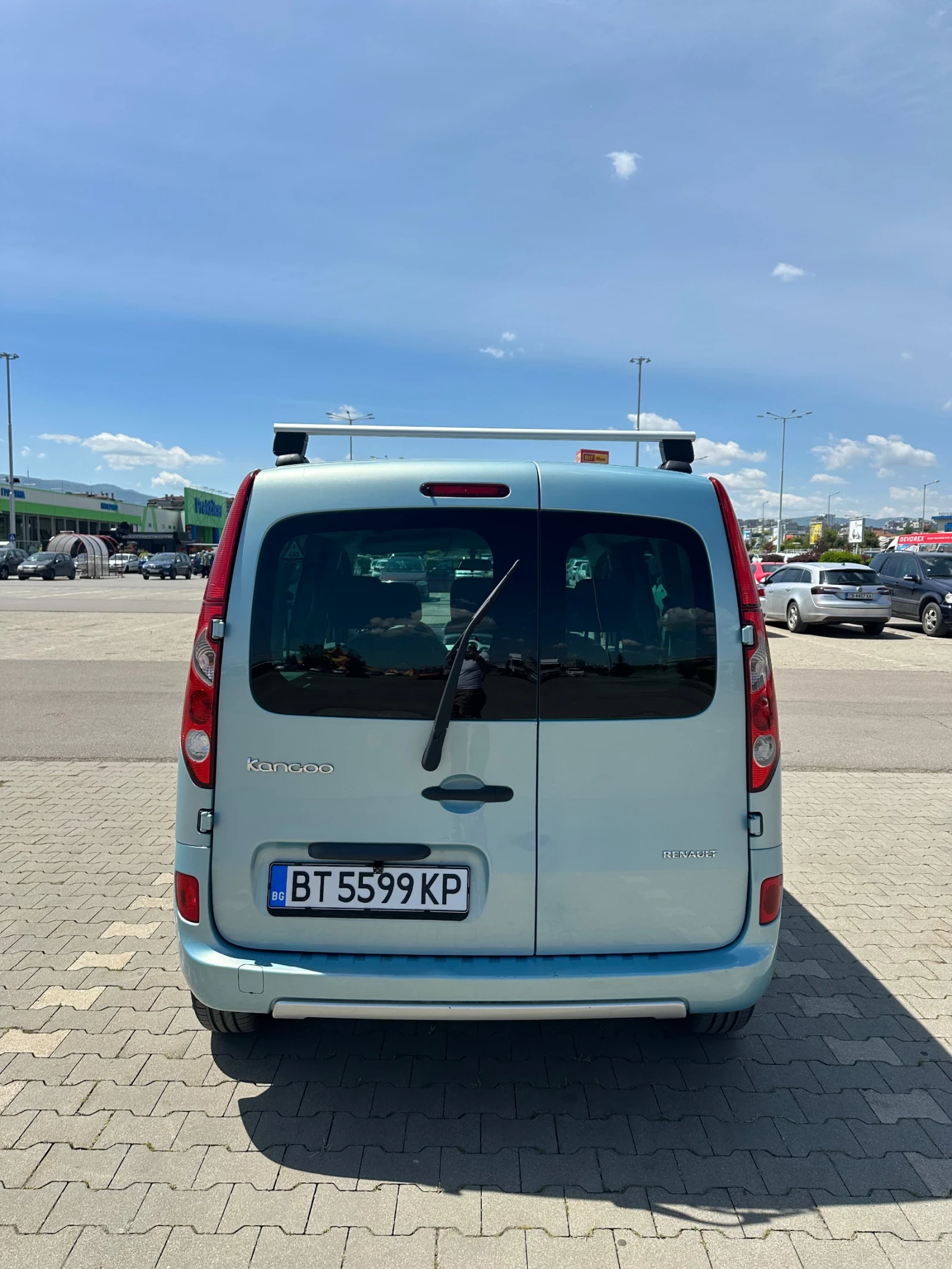 Renault Kangoo 1.6 ГАЗ автоматик, снимка 5 - Автомобили и джипове - 55942645