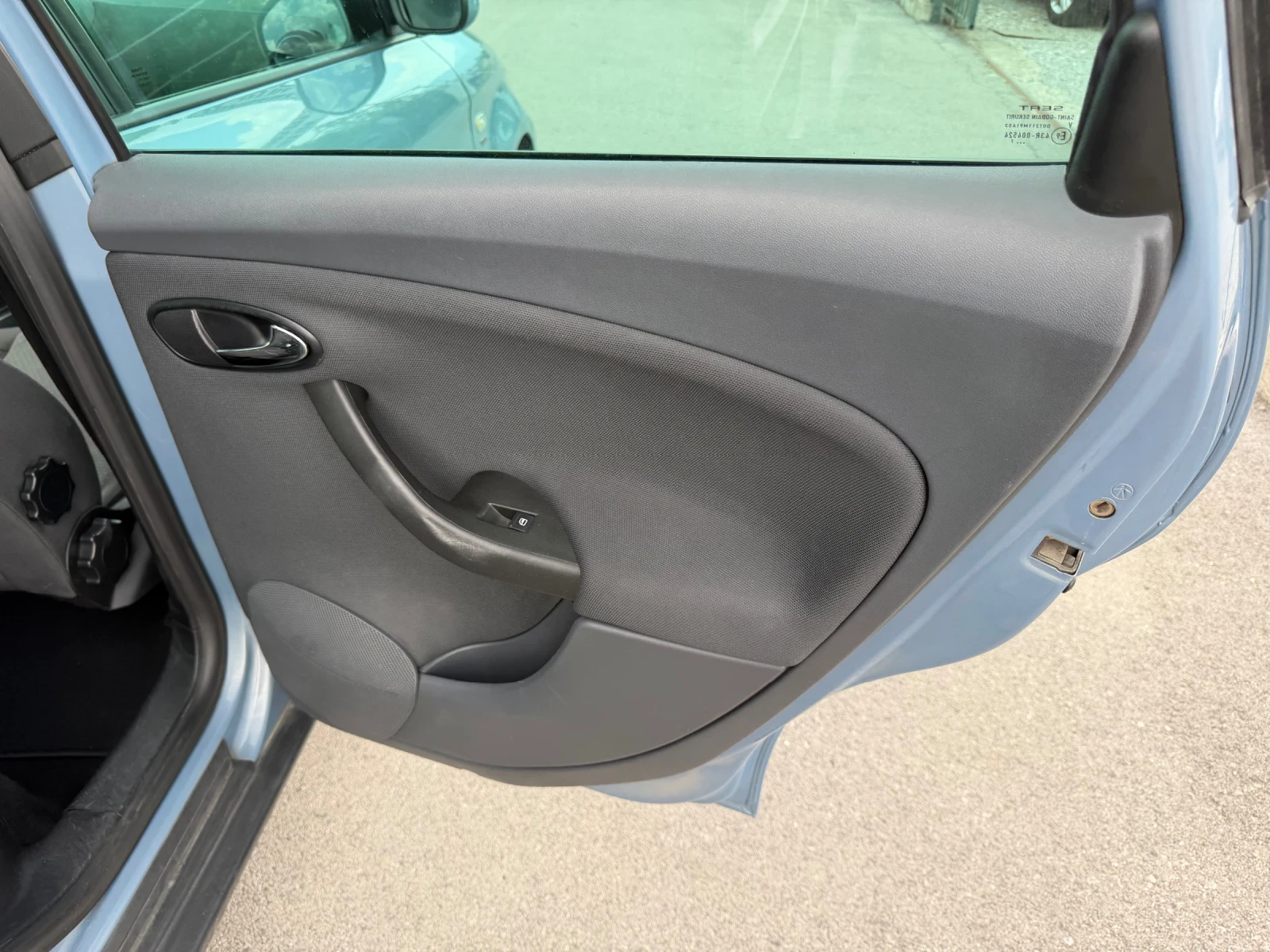 Seat Altea 2.0TDI, снимка 8 - Автомобили и джипове - 56015519