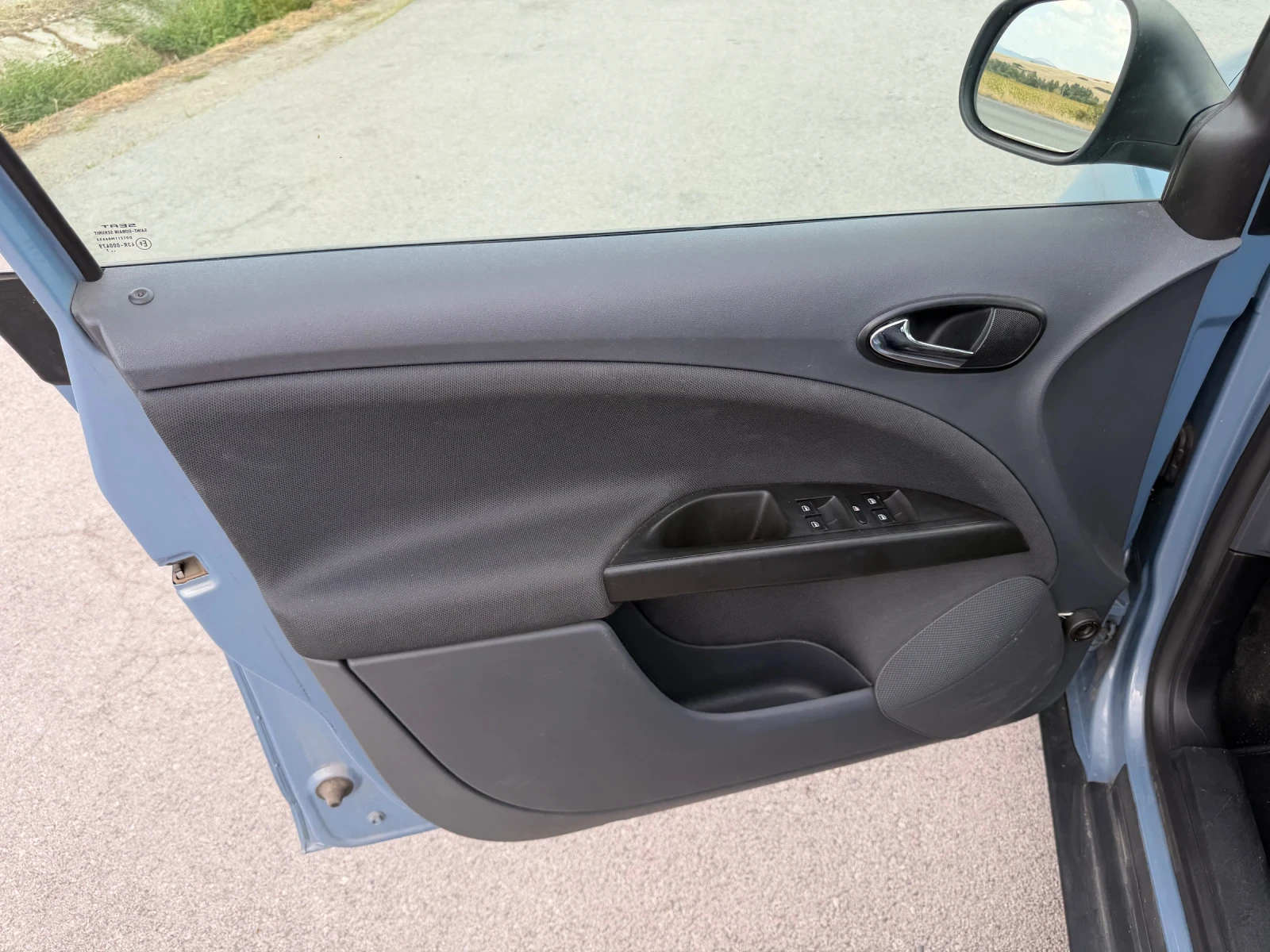 Seat Altea 2.0TDI, снимка 13 - Автомобили и джипове - 56015519