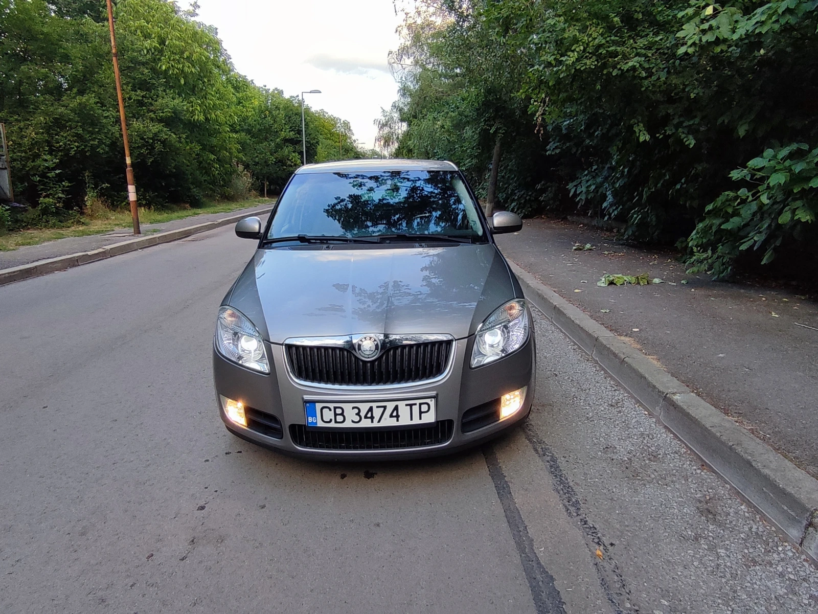Skoda Fabia 1.6i, снимка 3 - Автомобили и джипове - 56120938