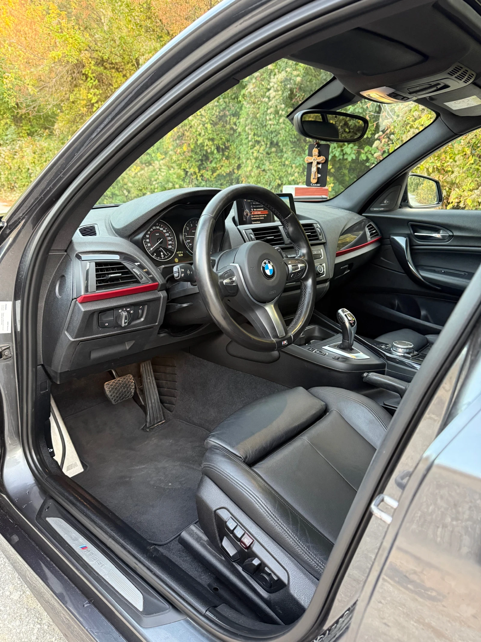 BMW M135 M135 Xdrive, снимка 7 - Автомобили и джипове - 56416799