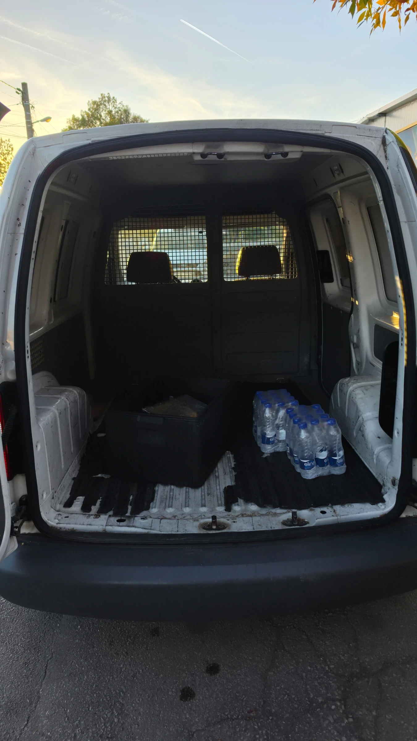 VW Caddy, снимка 4 - Автомобили и джипове - 56447025