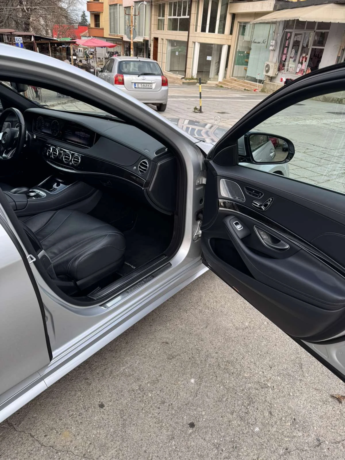 Mercedes-Benz S 350 4MATIC, снимка 8 - Автомобили и джипове - 56640267