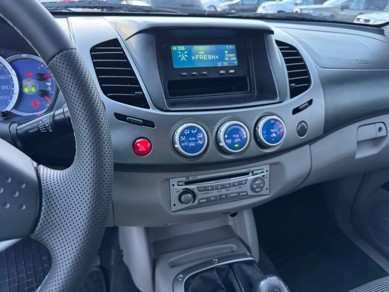 Mitsubishi L200 2.5did, снимка 8 - Автомобили и джипове - 52721500