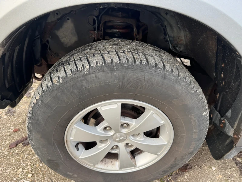 Mitsubishi L200 2.5did, снимка 6 - Автомобили и джипове - 52721500