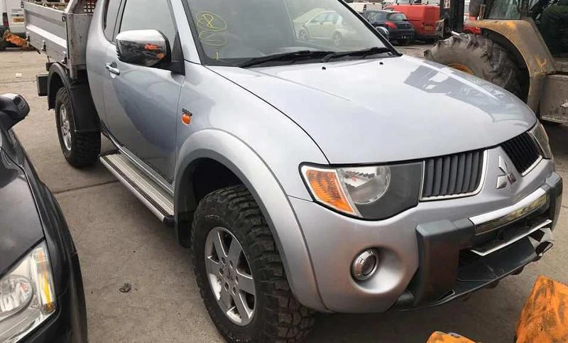 Mitsubishi L200 2008 - изображение 2