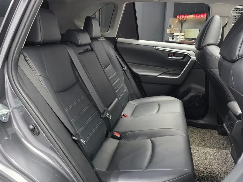 Toyota Rav4, снимка 12 - Автомобили и джипове - 55347503