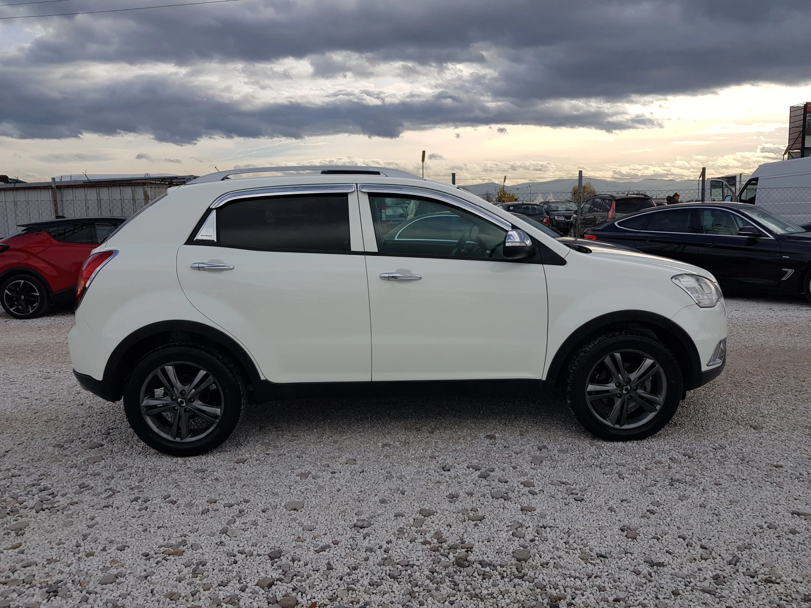 SsangYong Korando 2.0 D20T АВТОМАТИК ЛИЗИНГ - изображение 4