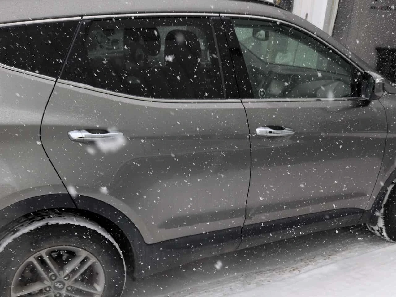 Hyundai Santa fe * AWD 4dr 2.4L Luxury * CARFAX * ЦЕНА ДО БГ - изображение 3