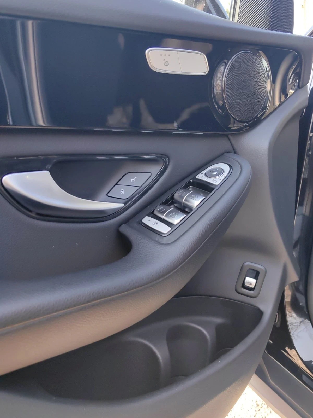 Mercedes-Benz GLC 220d 4MATIC G-TRONIC (194 Hp) - изображение 7