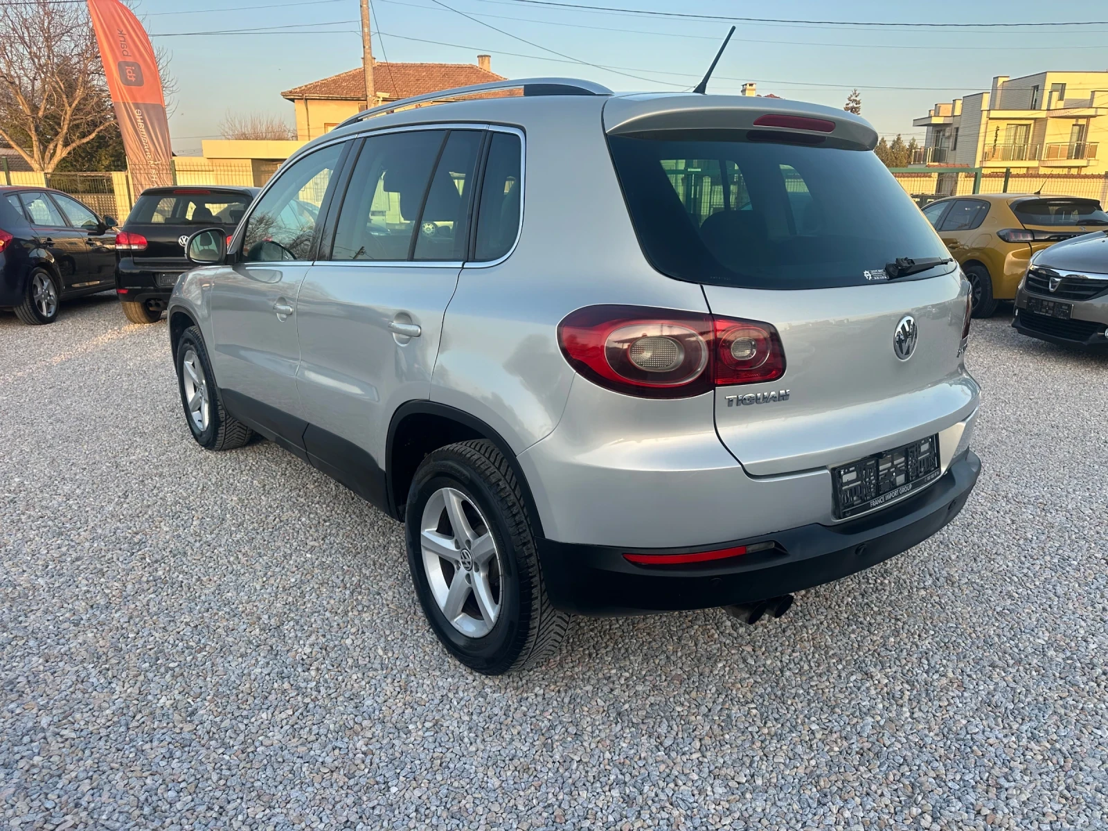 VW Tiguan 2.0TDI, снимка 4 - Автомобили и джипове - 53828979