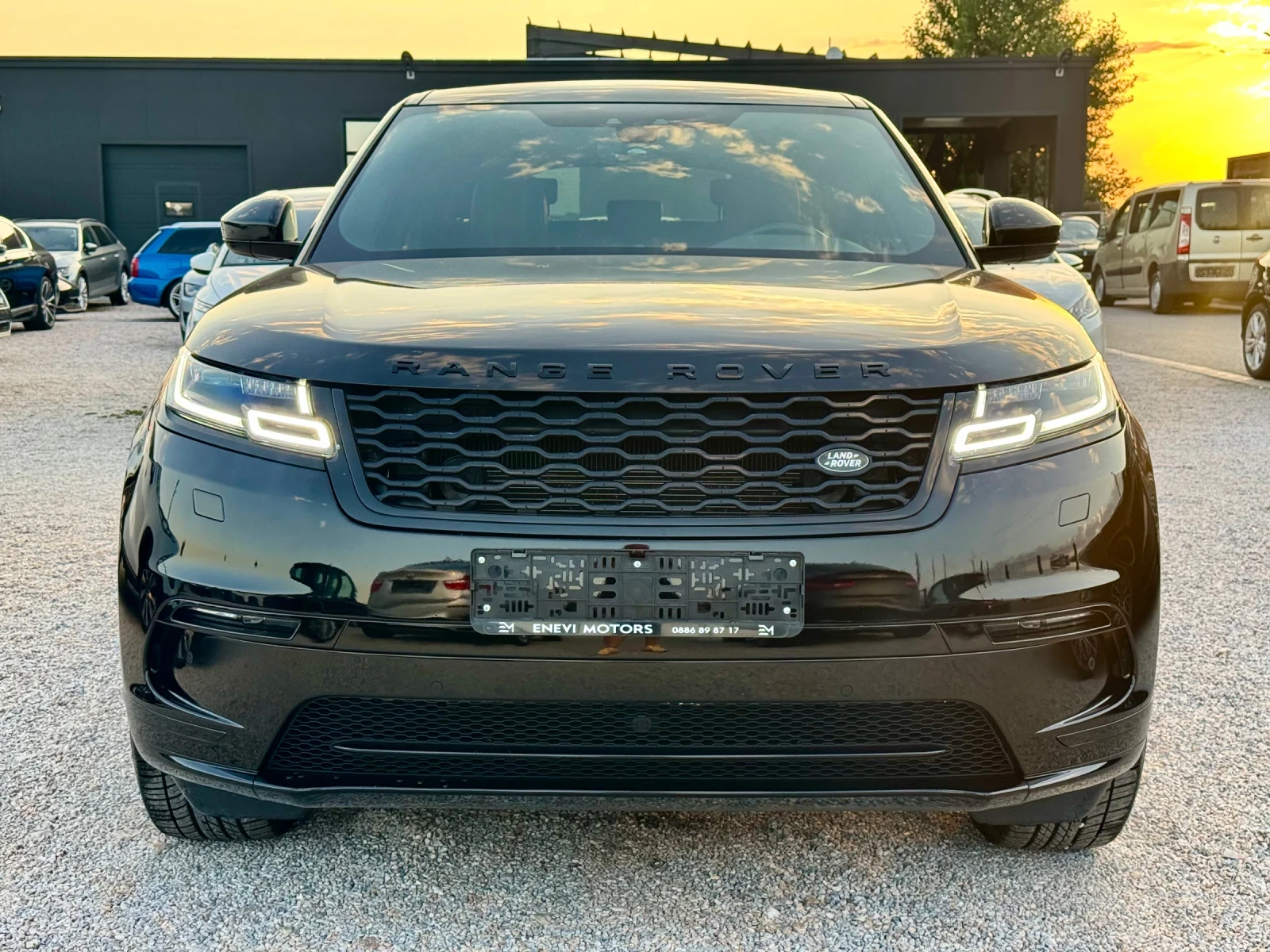 Land Rover Range Rover Velar, снимка 2 - Автомобили и джипове - 55090937