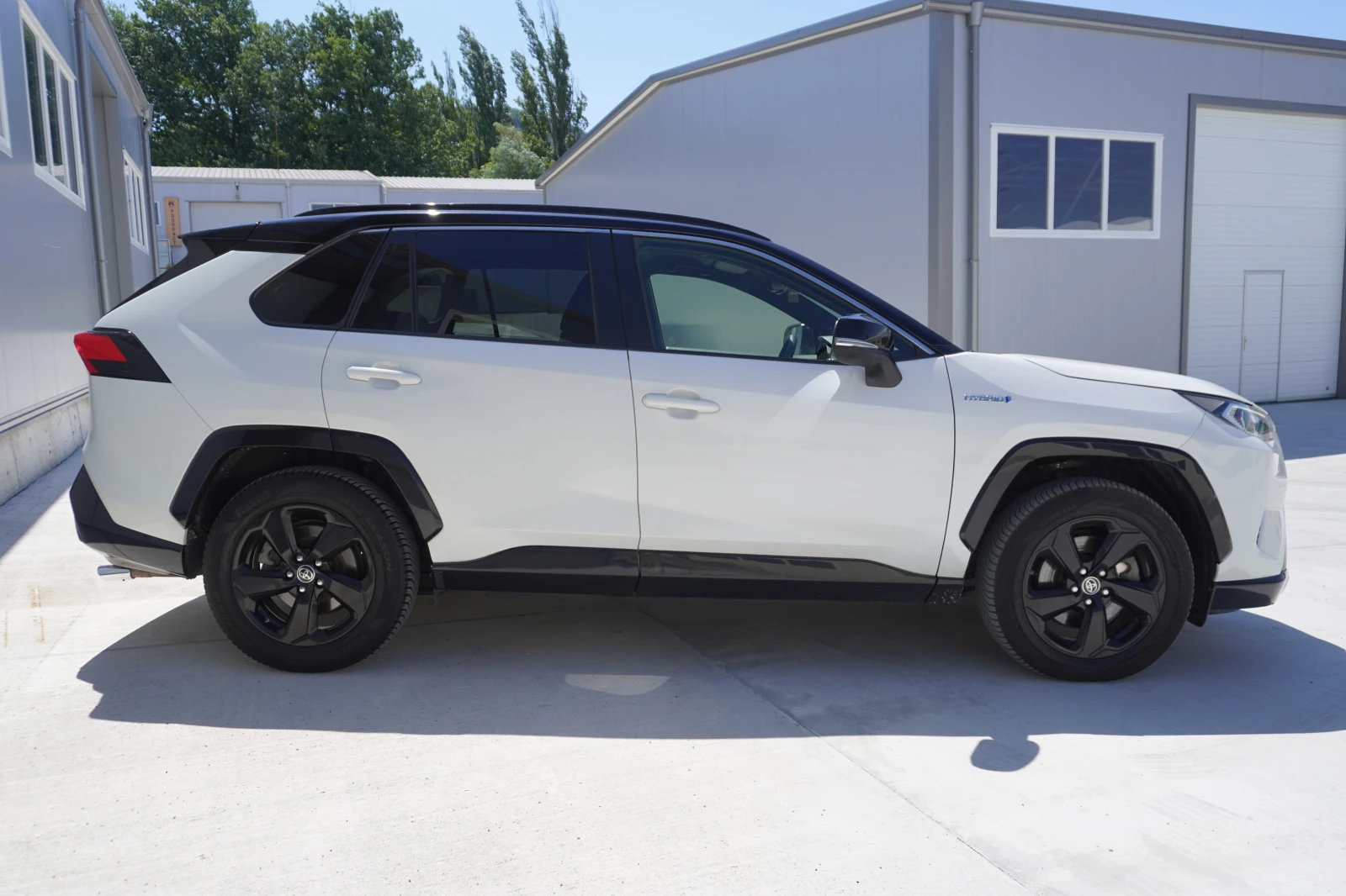 Toyota Rav4 2.5i Hybrid AWD-i, БЯЛА ПЕРЛА, EXCLUSIVE, DUAL TON, снимка 6 - Автомобили и джипове - 55230423